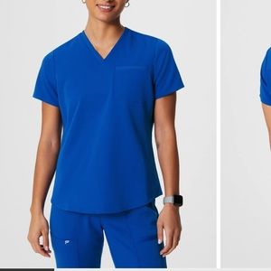 Fabletics scrubs
